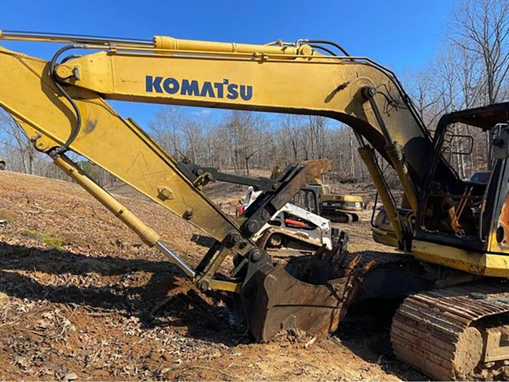 45093 : 2015 Komatsu PC170-10 Excavator Parts Machine