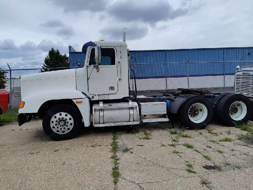 1997 Freightliner FLD Day Cab Truck 